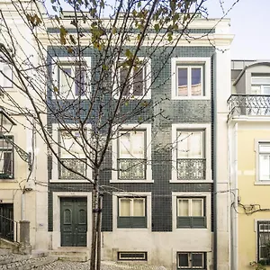 casas-na-portuguesa-bica-chiado.hotels-lisbon-portugal.com/