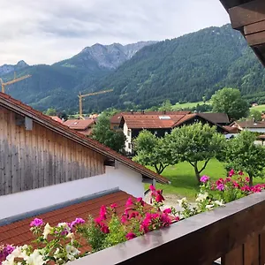 landhaus-divija-haus-ferienwohnung.com-bavaria.com/